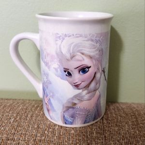 Disney "Frozen" mug with Elsa and Anna. 8oz mug.
